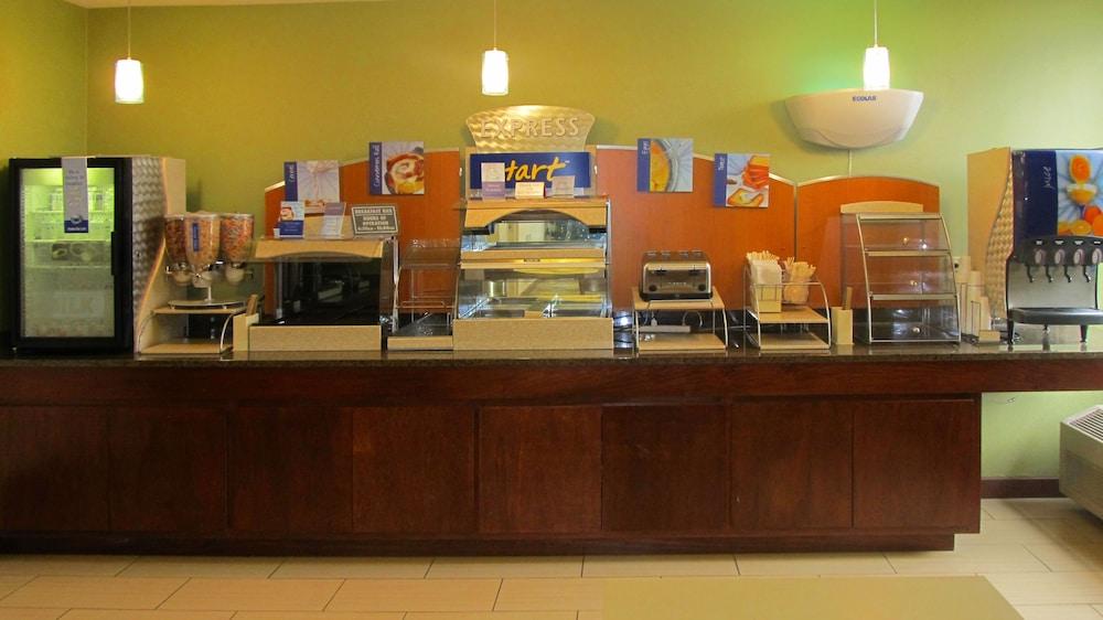 Holiday Inn Express Anderson I-85 - Exit 27- Highway 81 By Ihg Luaran gambar