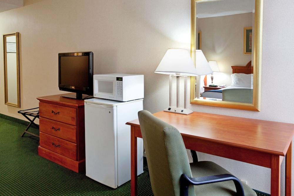 Holiday Inn Express Anderson I-85 - Exit 27- Highway 81 By Ihg Luaran gambar